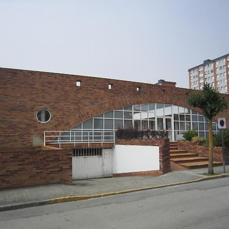 Apartamentos Elena Laredo Luaran gambar