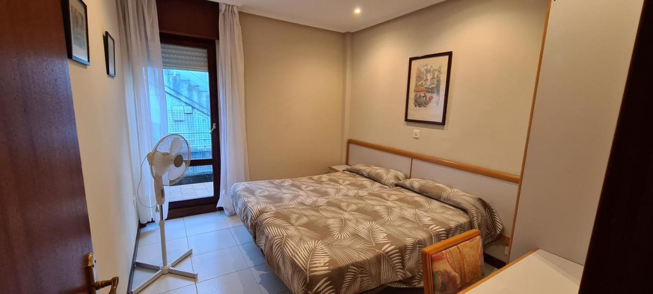 Apartamentos Elena Laredo Luaran gambar