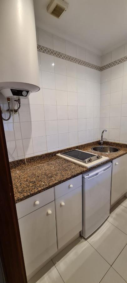 Apartamentos Elena Laredo Luaran gambar