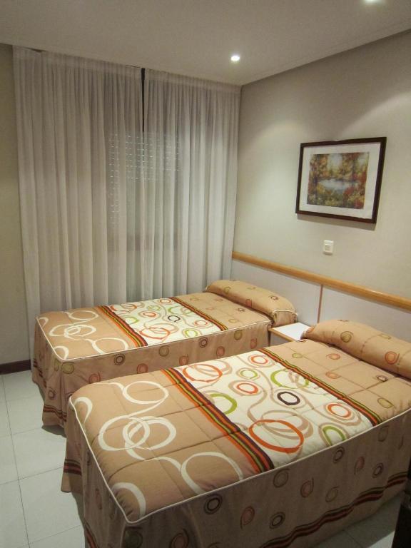 Apartamentos Elena Laredo Luaran gambar