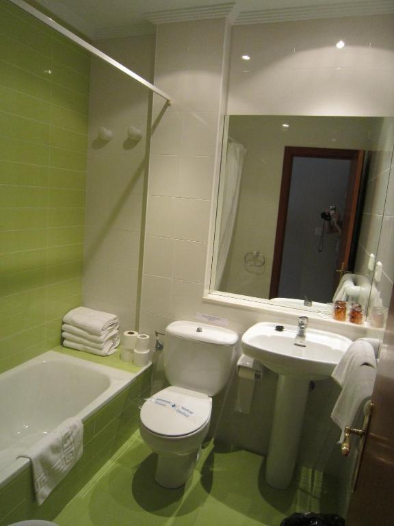 Apartamentos Elena Laredo Bilik gambar